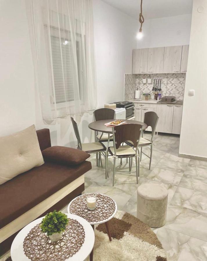 Easy Apartments Ledine Екстериор снимка