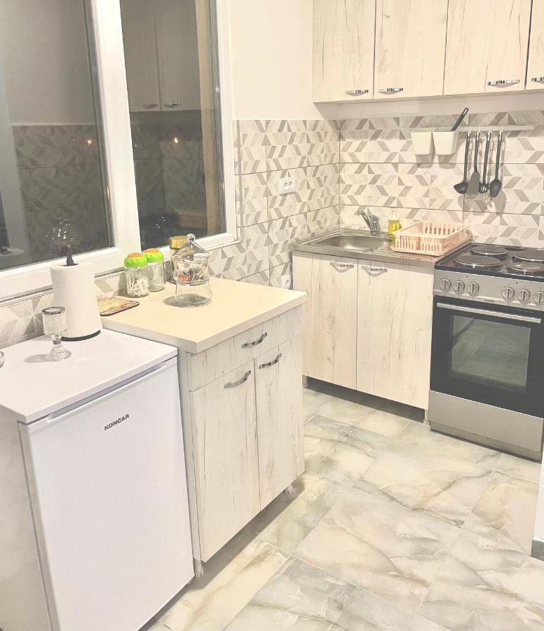 Easy Apartments Ledine Екстериор снимка